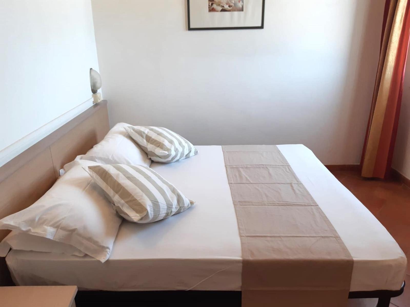 Hotel Salsedine " 5 Mt From The Beach ! " Rimini Buitenkant foto