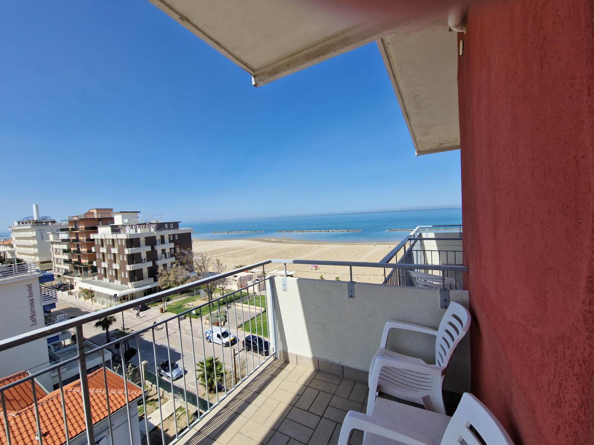Hotel Salsedine " 5 Mt From The Beach ! " Rimini Buitenkant foto